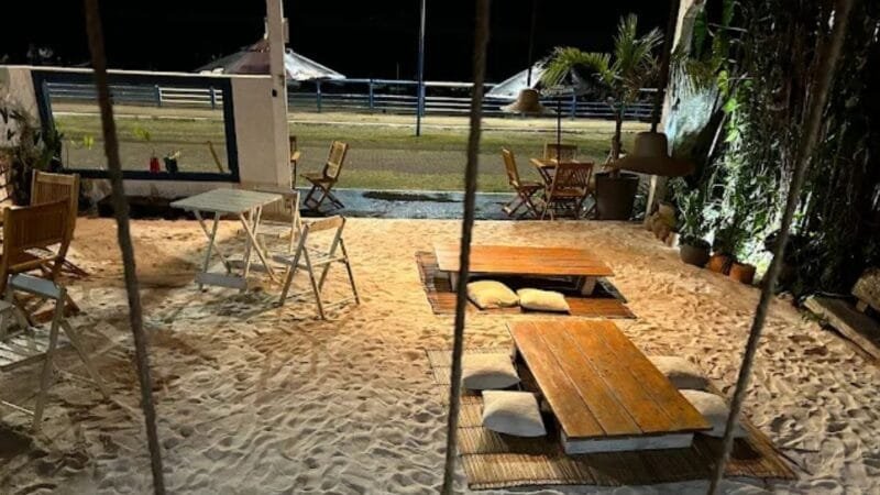 Ty Comedoria e Bar